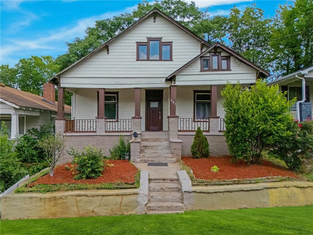 3 bedroom, 2 bathroom, 1,564 sq ft single family residence for sale at 881 Beckwith Street, Atlanta, GA 30314 — photo 1 of 25