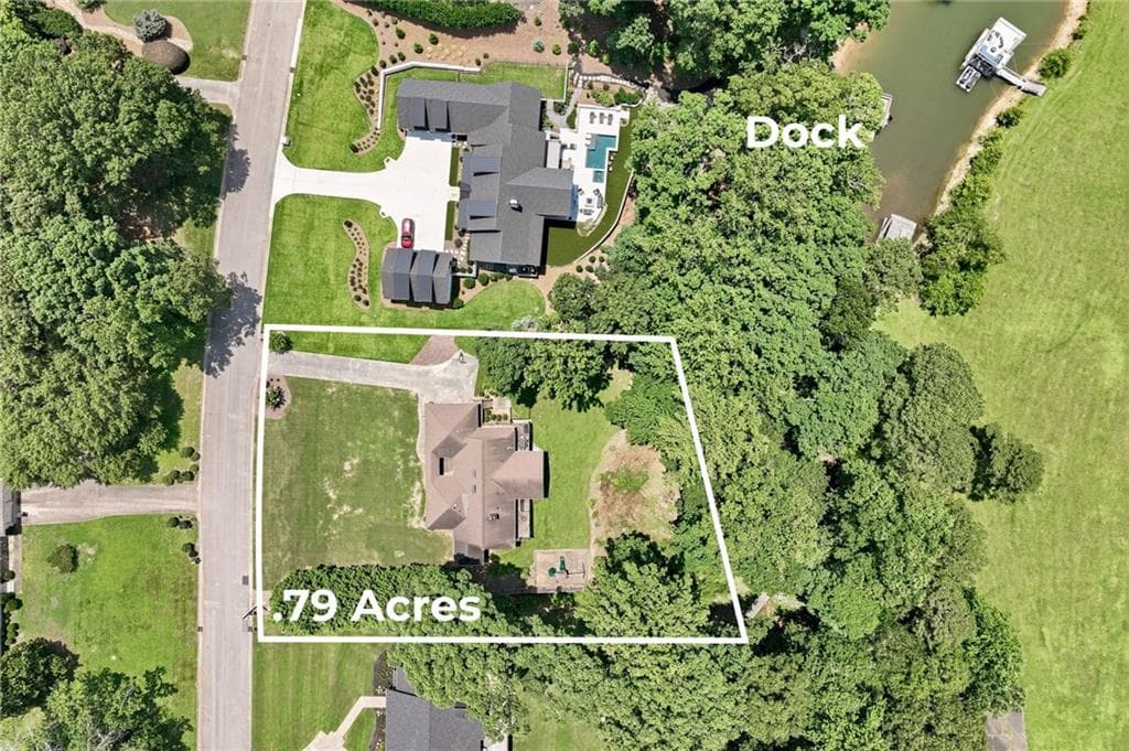 5 bedroom, 4 bathroom, 4,647 sq ft single family residence for sale at 143 Woodlake Drive, Gainesville, GA 30506 — photo 9