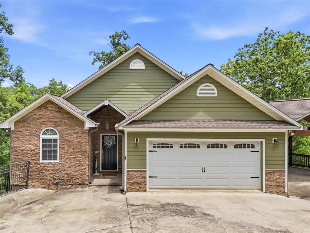 3 bedroom, 3 bathroom, 2,752 sq ft single family residence for sale at 474 Seneca Way, Ellijay, GA 30540 — photo 2