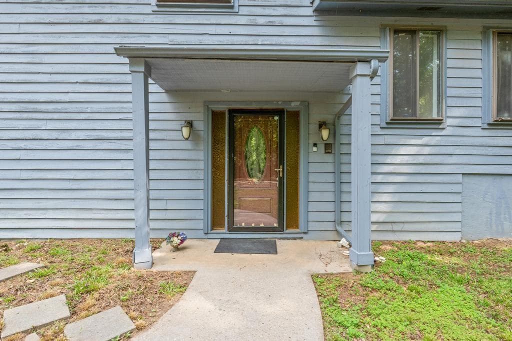 4 bedroom, 4 bathroom, 2,100 sq ft single family residence for sale at 1972 Cooper Way, Jonesboro, GA 30236 — photo 2