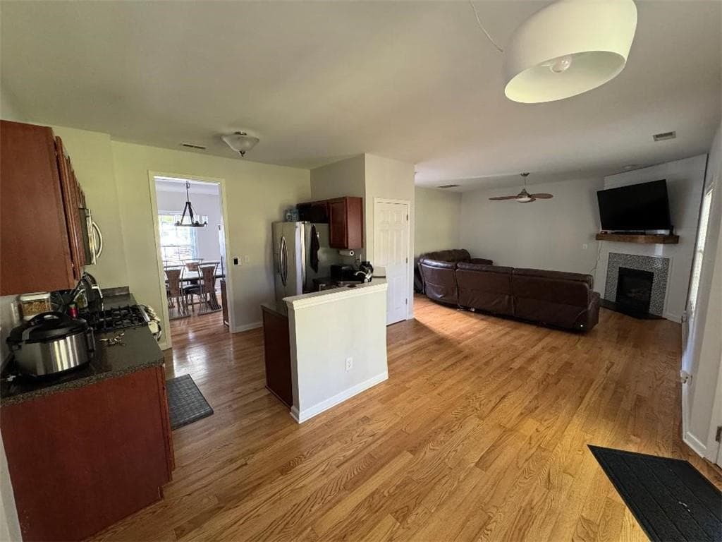 4 bedroom, 3 bathroom, 2,862 sq ft single family residence for sale at 942 Koala Street, Lawrenceville, GA 30043 — photo 9