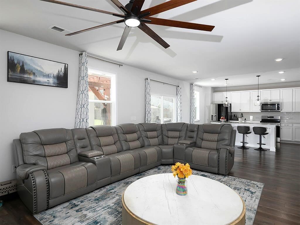 5 bedroom, 3 bathroom, 2,832 sq ft single family residence for sale at 31 Dew Drop Lane, Dallas, GA 30157 — photo 2