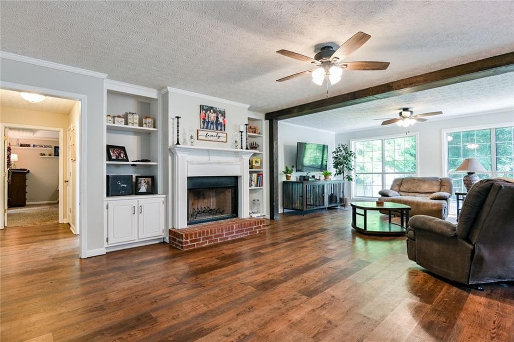 4 bedroom, 3 bathroom, 2,536 sq ft single family residence for sale at 1901 Mcconnell Road, Grayson, GA 30017 — photo 4