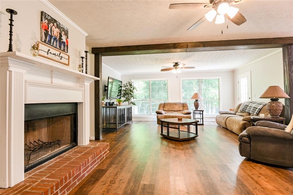 4 bedroom, 3 bathroom, 2,536 sq ft single family residence for sale at 1901 Mcconnell Road, Grayson, GA 30017 — photo 2