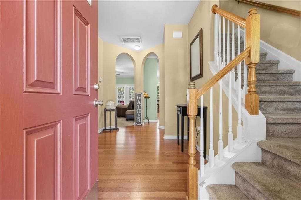 4 bedroom, 3 bathroom, 2,199 sq ft townhouse for sale at 2629 Cedar Drive, Lawrenceville, GA 30043 — photo 4
