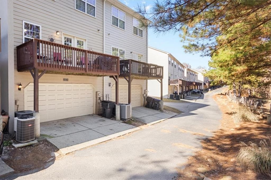 4 bedroom, 3 bathroom, 2,199 sq ft townhouse for sale at 2629 Cedar Drive, Lawrenceville, GA 30043 — photo 8