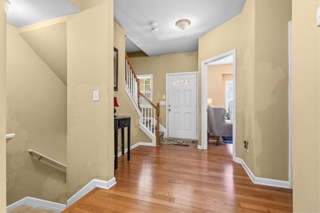 4 bedroom, 3 bathroom, 2,199 sq ft townhouse for sale at 2629 Cedar Drive, Lawrenceville, GA 30043 — photo 9