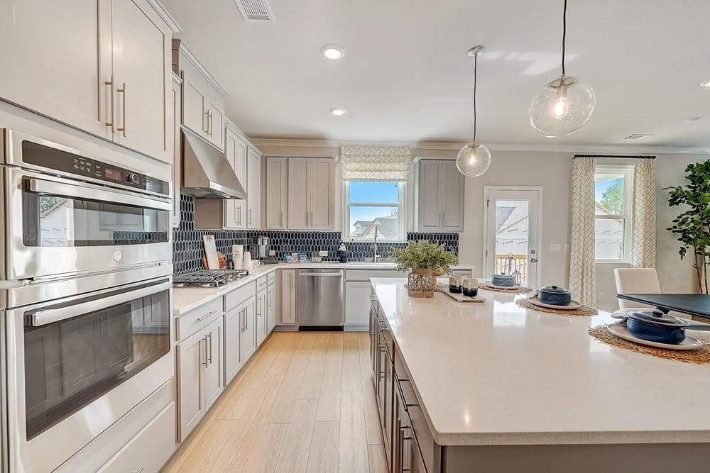 4 bedroom, 4 bathroom, 3,067 sq ft single family residence under contract at 2220 Dreycott Lane, Lawrenceville, GA 30043 — photo 9