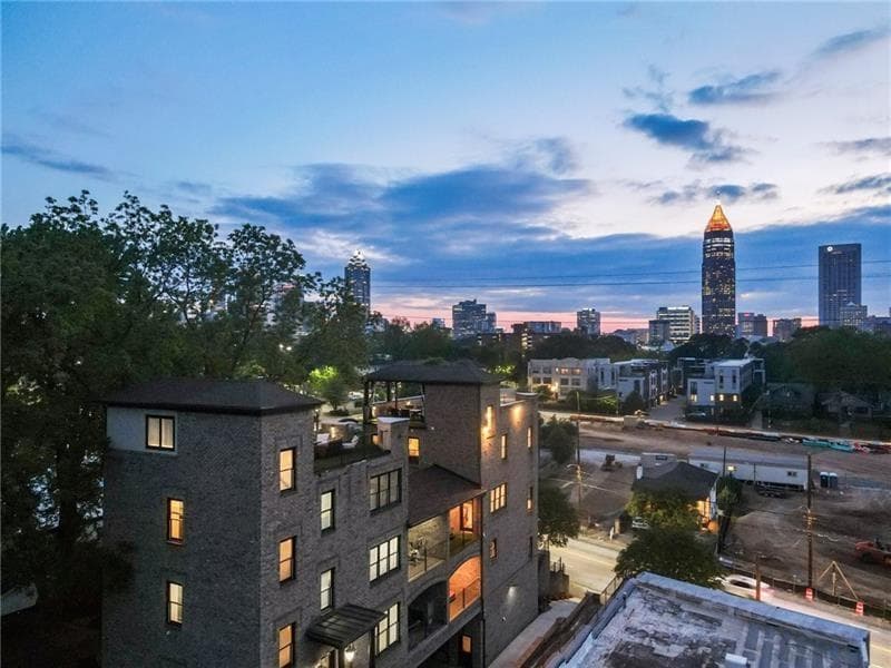 3 bedroom, 5 bathroom, 2,871 sq ft townhouse for rent at 631 Boulevard, Atlanta, GA 30308 for $6,000 a month — photo 4