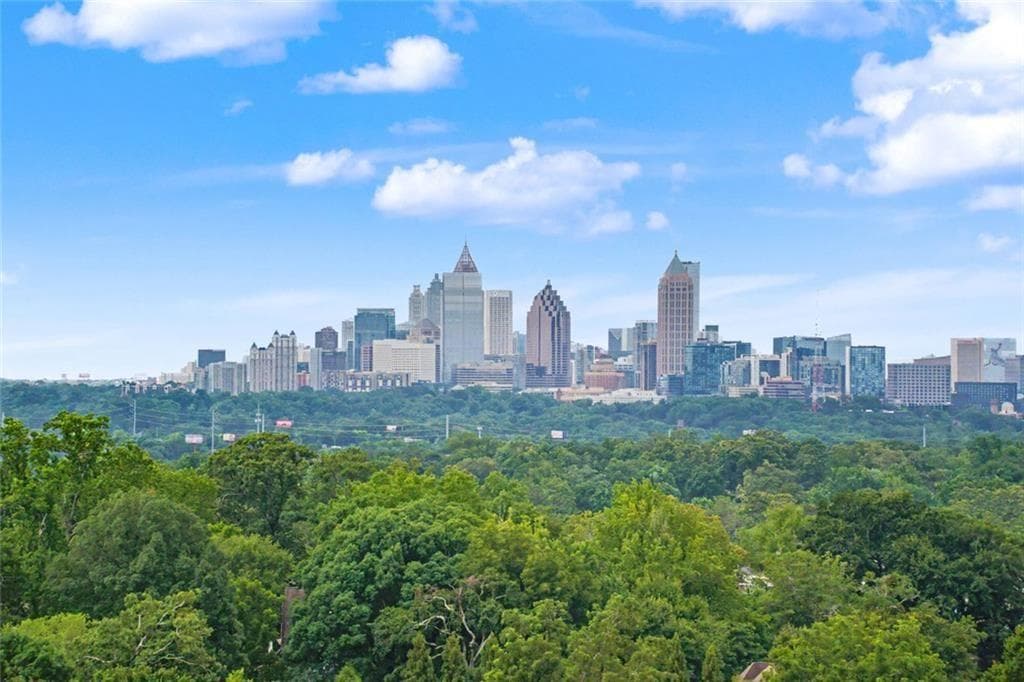 1 bedroom, 1 bathroom, 874 sq ft condominium for sale at 325 E Paces Ferry Road 1107, Atlanta, GA 30305 — photo 10