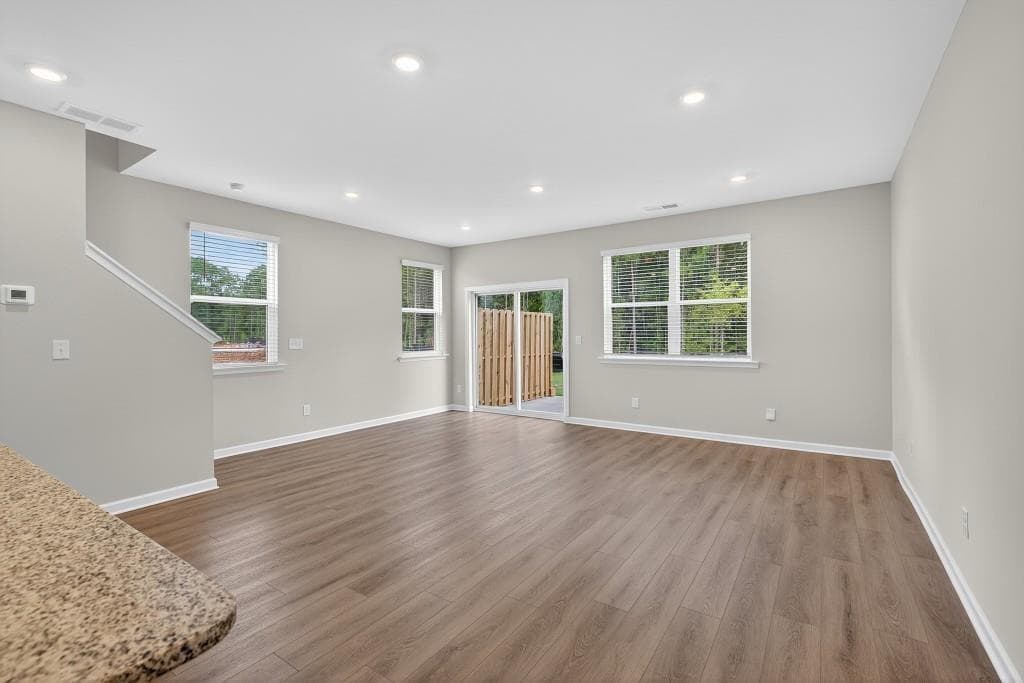 3 bedroom, 3 bathroom, 1,552 sq ft townhouse for sale at 120 Hazel Drive, Mcdonough, GA 30253 — photo 8