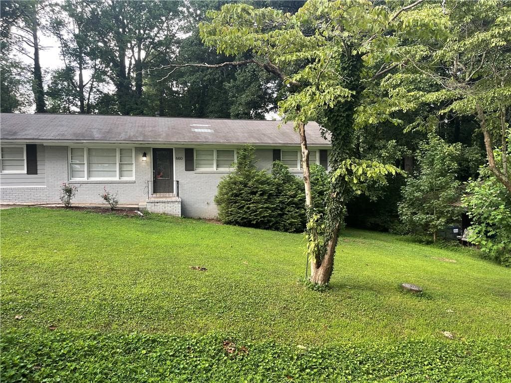 5 bedroom, 2 bathroom, 2,083 sq ft single family residence for rent at 660 Monticello Drive, Mableton, GA 30126 for $2,295 a month — photo 2