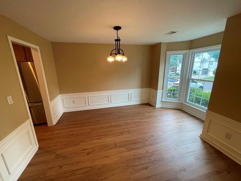4 bedroom, 3 bathroom, 2,099 sq ft single family residence for rent at 13580 Weycroft Circle, Alpharetta, GA 30004 for $2,850 a month — photo 8