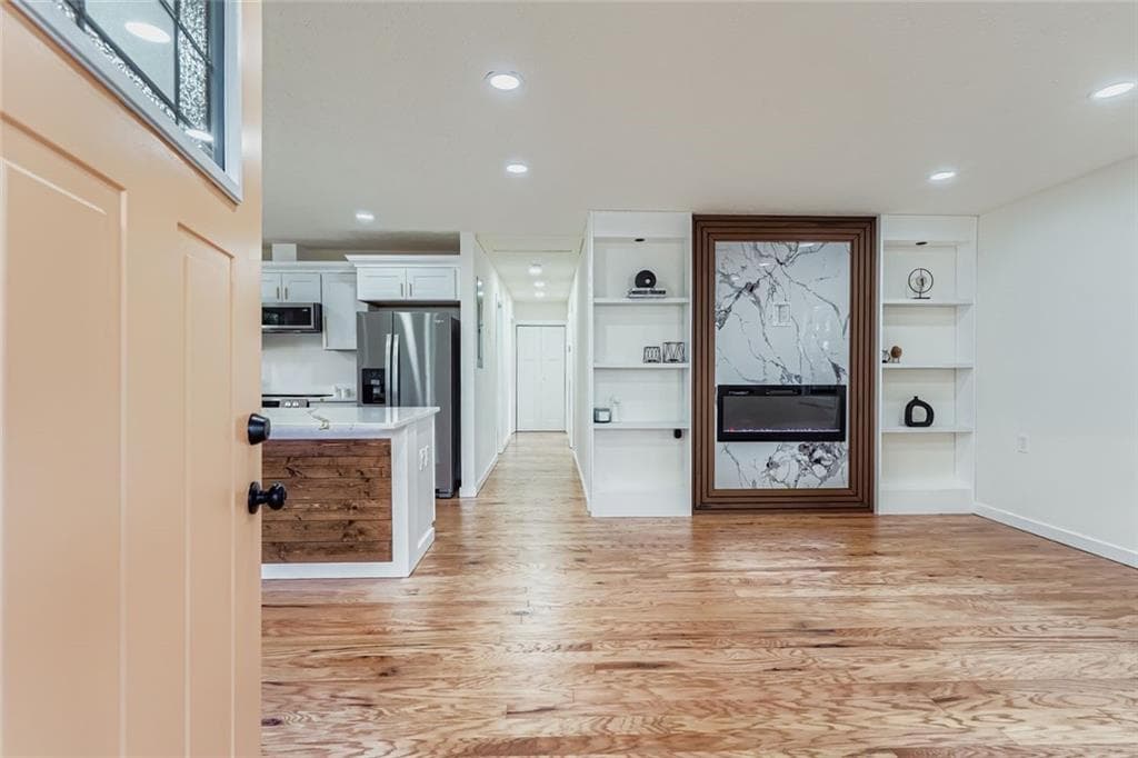 3 bedroom, 2 bathroom, 1,040 sq ft single family residence for sale at 194 Dearborn Street, Atlanta, GA 30317 — photo 5