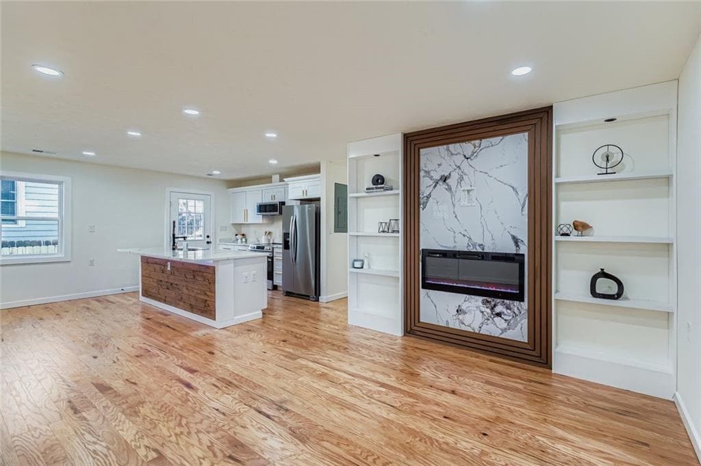 3 bedroom, 2 bathroom, 1,040 sq ft single family residence for sale at 194 Dearborn Street, Atlanta, GA 30317 — photo 7