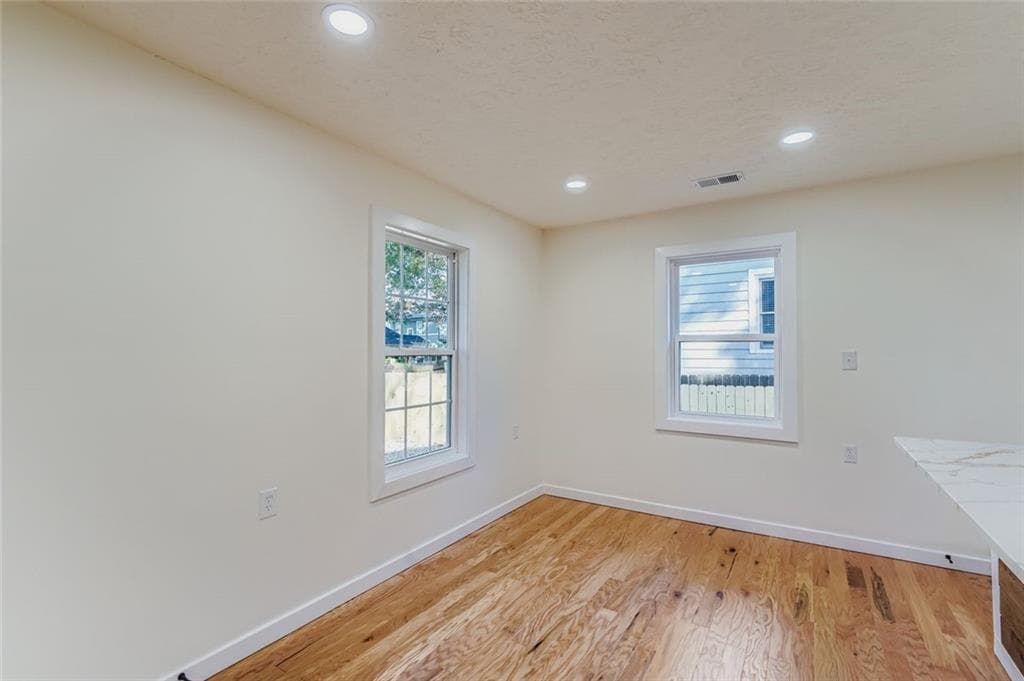 3 bedroom, 2 bathroom, 1,040 sq ft single family residence for sale at 194 Dearborn Street, Atlanta, GA 30317 — photo 9