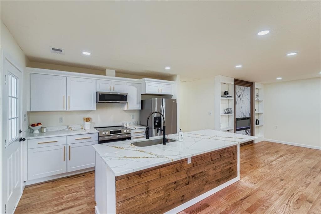 3 bedroom, 2 bathroom, 1,040 sq ft single family residence for sale at 194 Dearborn Street, Atlanta, GA 30317 — photo 10