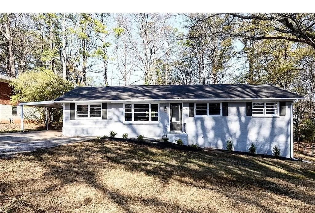 5 bedroom, 2 bathroom, 2,083 sq ft single family residence for rent at 660 Monticello Drive, Mableton, GA 30126 for $2,295 a month — photo 1 of 24