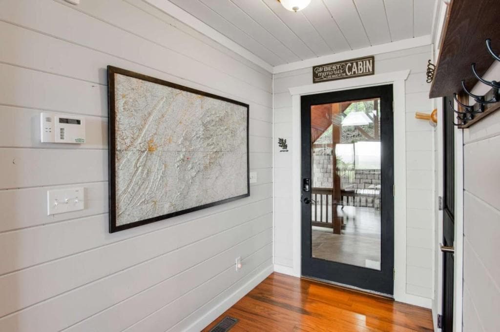 5 bedroom, 4 bathroom, 3,024 sq ft single family residence for sale at 231 Sunrock Mountain Trail, Blue Ridge, GA 30513 — photo 6
