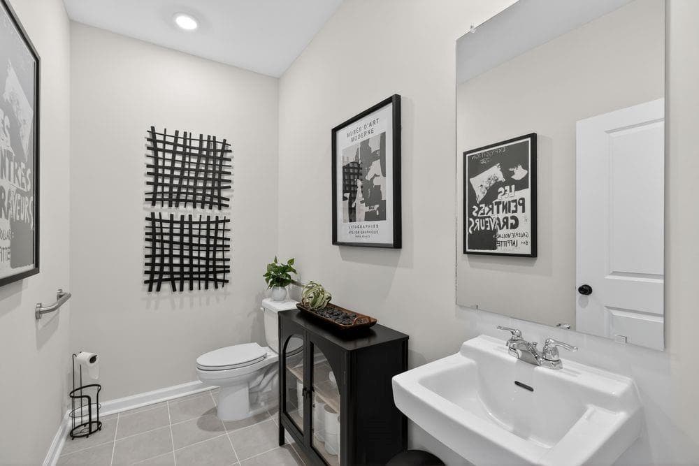 4 bedroom, 4 bathroom, 2,340 sq ft townhouse under contract at 2705 Dreycott Lane, Lawrenceville, GA 30043 — photo 9
