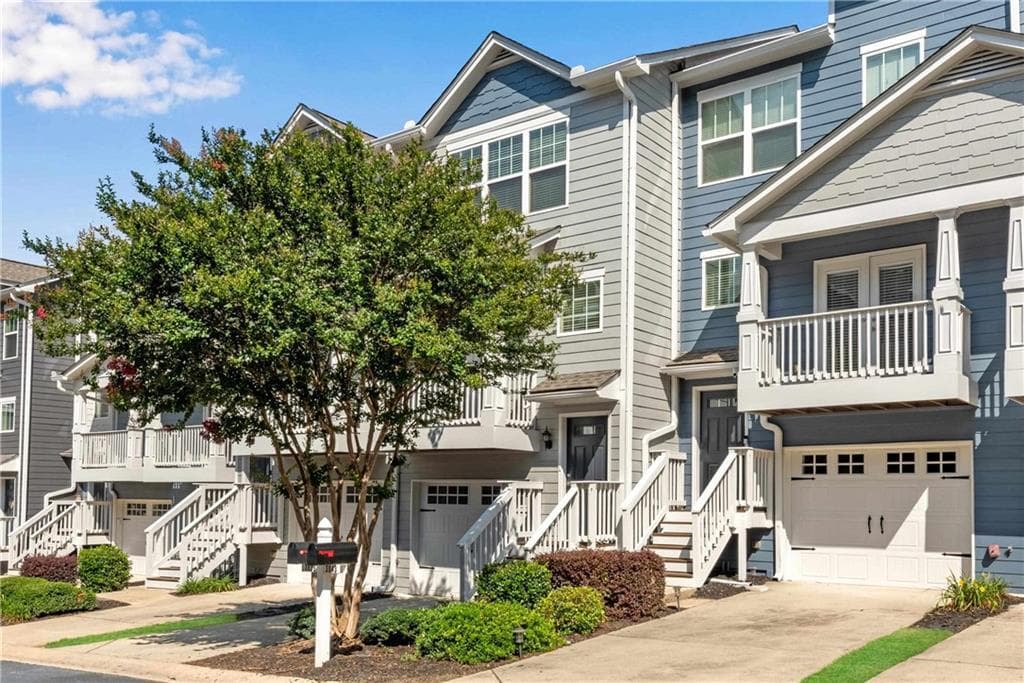 3 bedroom, 4 bathroom townhouse for sale at 3039 Liberty Way, Atlanta, GA 30318 — photo 7