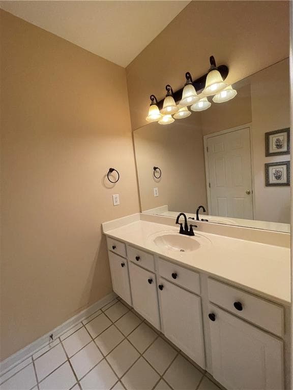 3 bedroom, 2 bathroom, 2,036 sq ft single family residence under contract at 420 Starfire Court, Suwanee, GA 30024 — photo 10