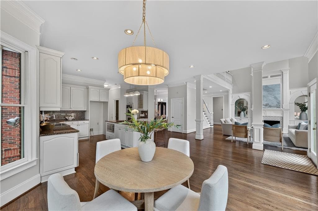 5 bedroom, 5 bathroom, 7,028 sq ft single family residence for sale at 60 Gladwyne Ridge Drive, Milton, GA 30004 — photo 9