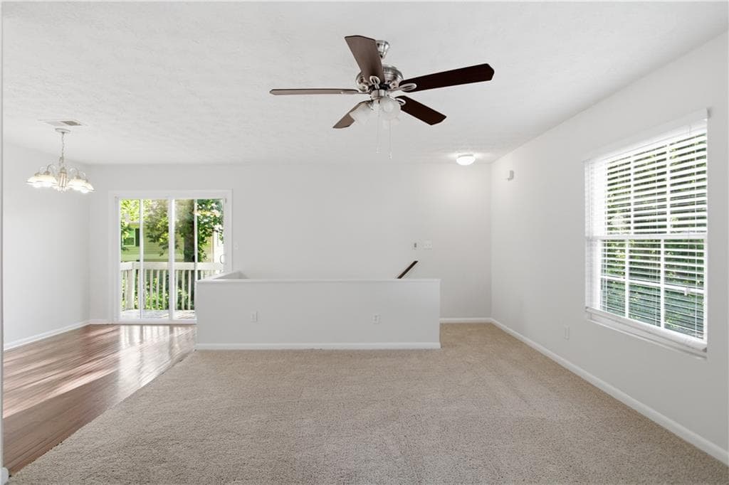 2 bedroom, 1 bathroom, 882 sq ft condominium for sale at 1329 Surrey Lane 7, Marietta, GA 30008 — photo 8