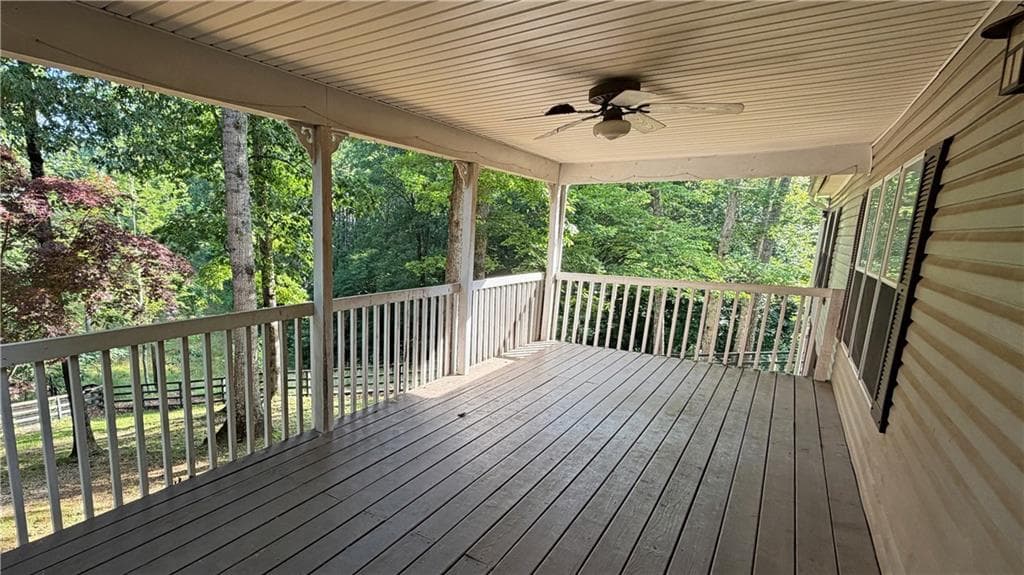 3 bedroom, 2 bathroom, 1,962 sq ft single family residence under contract at 7911 Belton Bridge Road, Lula, GA 30554 — photo 6