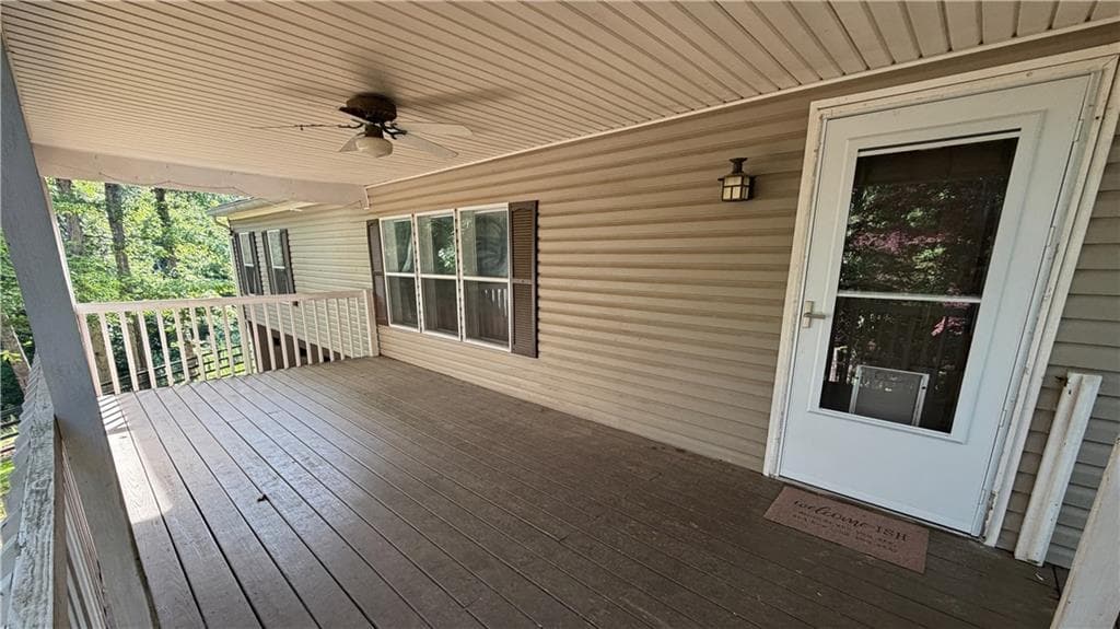 3 bedroom, 2 bathroom, 1,962 sq ft single family residence under contract at 7911 Belton Bridge Road, Lula, GA 30554 — photo 7