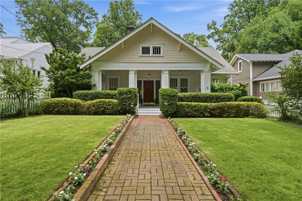 2 bedroom, 1 bathroom, 1,658 sq ft single family residence sold at 1112 Briarcliff Place, Atlanta, GA 30306