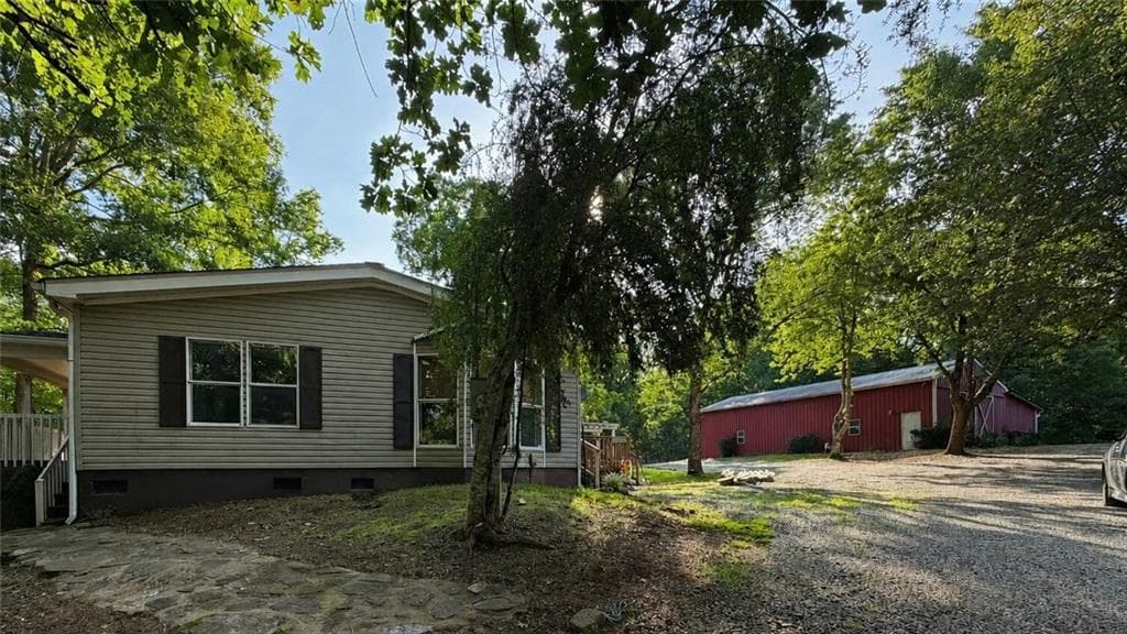 3 bedroom, 2 bathroom, 1,962 sq ft single family residence under contract at 7911 Belton Bridge Road, Lula, GA 30554 — photo 9