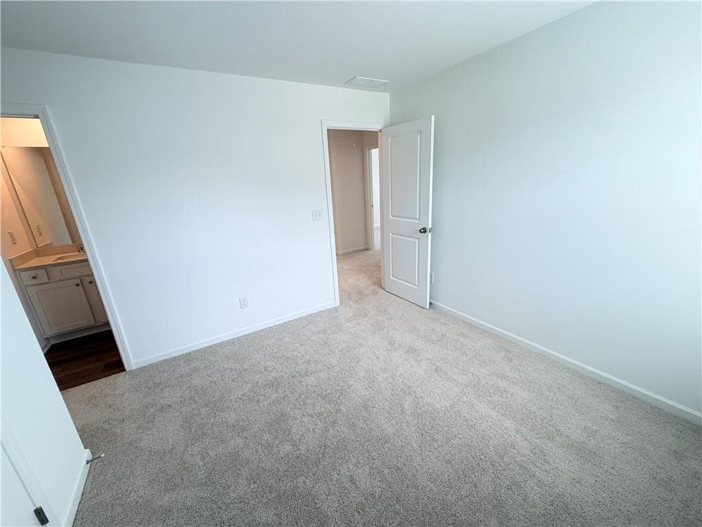4 bedroom, 4 bathroom, 2,522 sq ft single family residence under contract at 3498 Chota Lane, Bethlehem, GA 30620 — photo 9