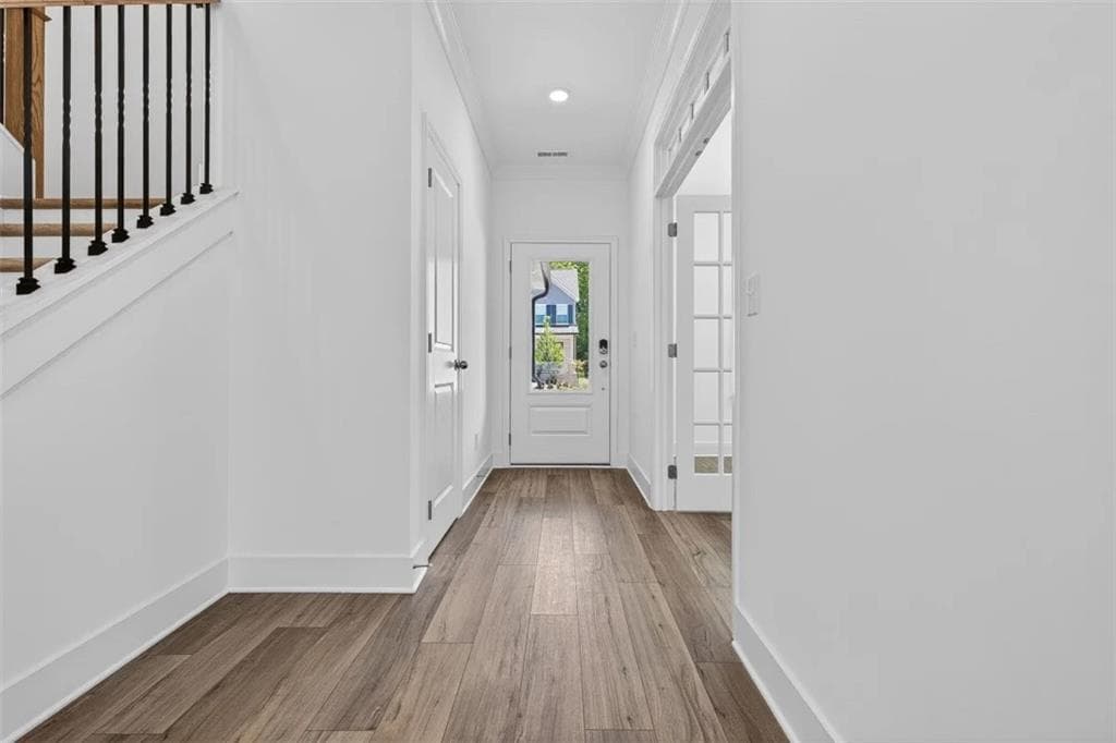 4 bedroom, 3 bathroom, 2,247 sq ft single family residence for sale at 2800 Willow Creek Drive, Watkinsville, GA 30677 — photo 2