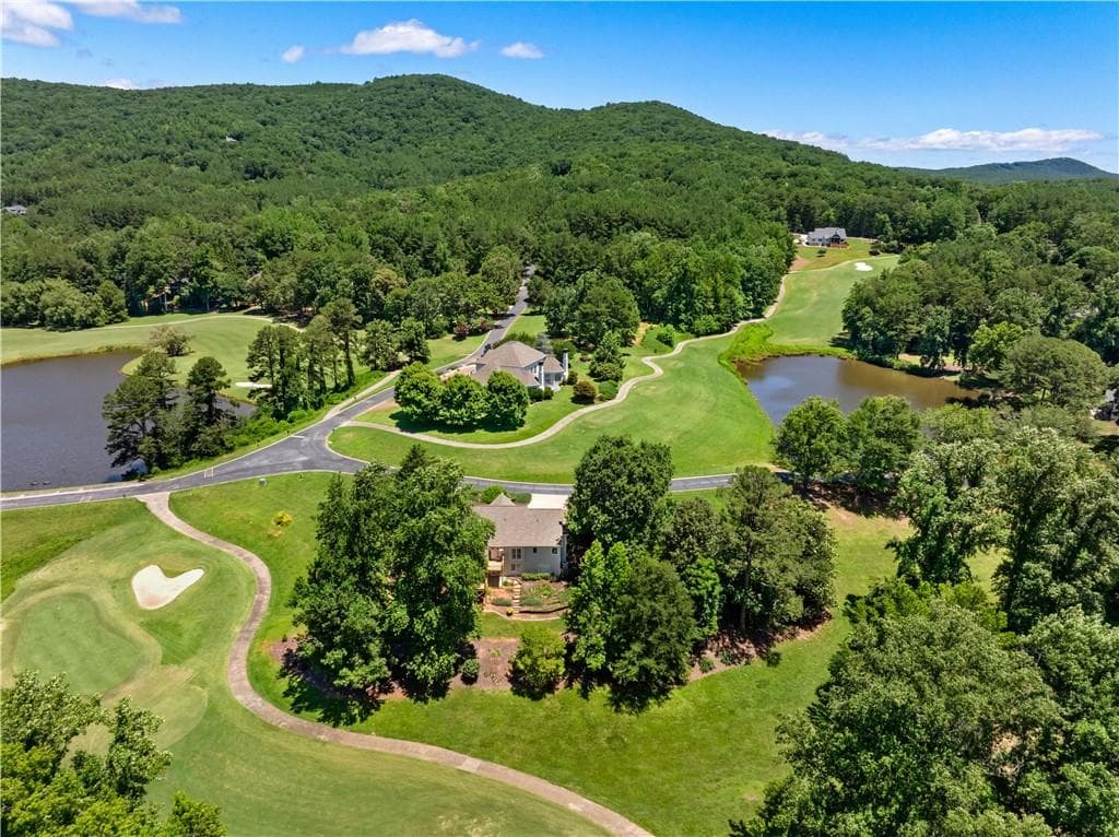 4 bedroom, 4 bathroom, 2,928 sq ft single family residence for sale at 501 Granny Smith Circle, Clarkesville, GA 30523 — photo 6