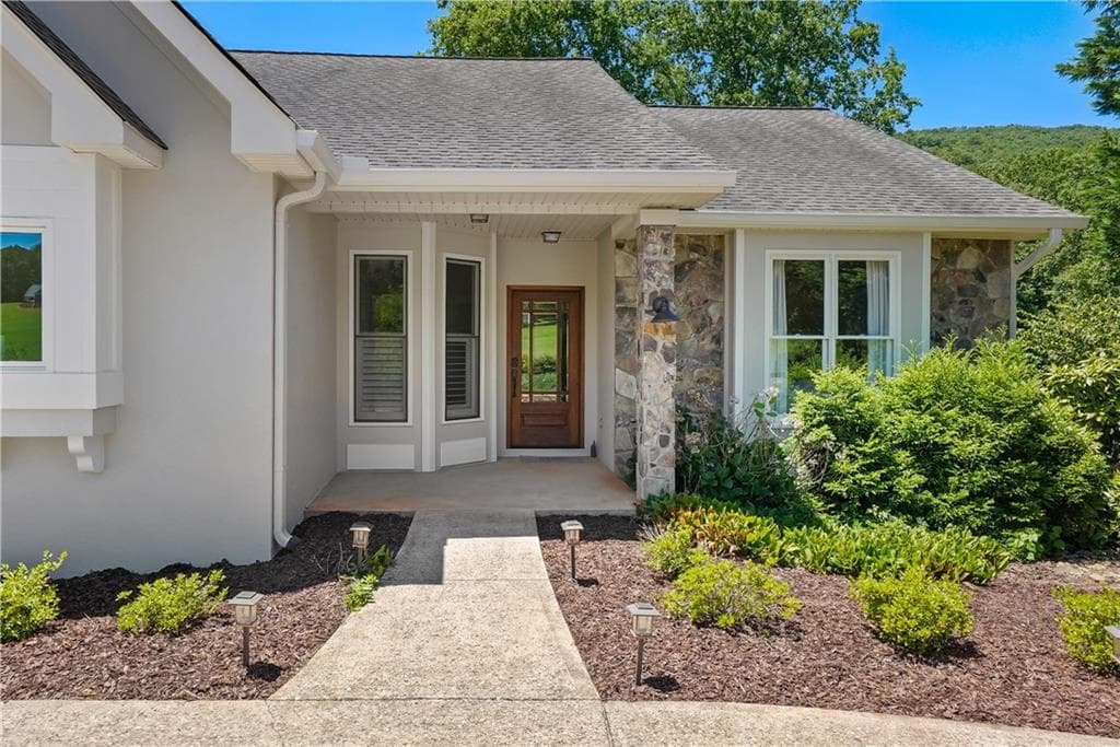 4 bedroom, 4 bathroom, 2,928 sq ft single family residence for sale at 501 Granny Smith Circle, Clarkesville, GA 30523 — photo 8