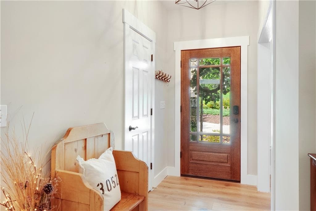 4 bedroom, 4 bathroom, 2,928 sq ft single family residence for sale at 501 Granny Smith Circle, Clarkesville, GA 30523 — photo 9