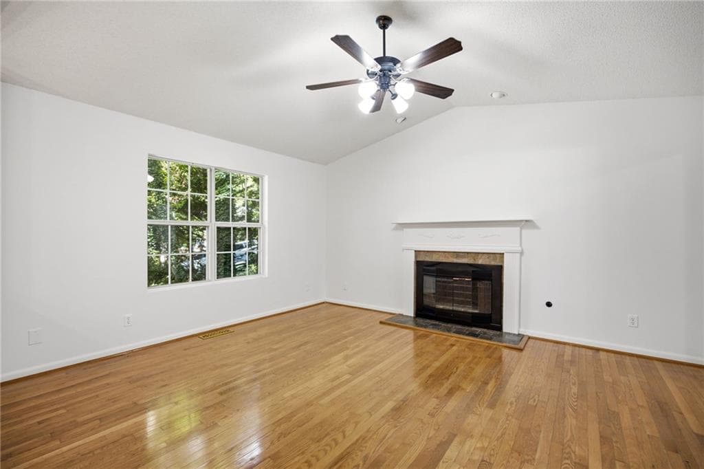 3 bedroom, 2 bathroom, 1,682 sq ft single family residence under contract at 38 Candace Court, Dallas, GA 30132 — photo 5