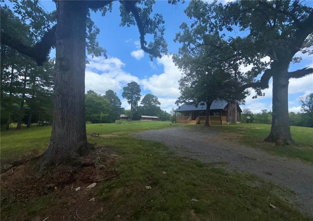 3 bedroom, 1 bathroom, 1,680 sq ft single family residence for sale at 571 Autry Road, Plainville, GA 30733 — photo 2