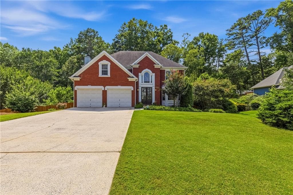 4 bedroom, 3 bathroom, 2,868 sq ft single family residence for sale at 4924 Marlos, Marietta, GA 30066 — photo 2