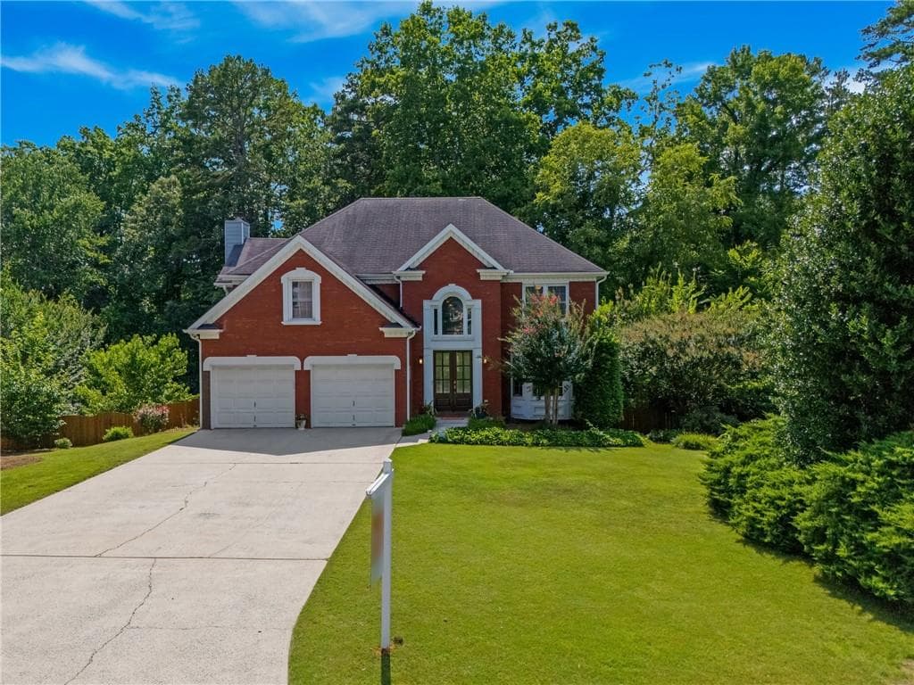 4 bedroom, 3 bathroom, 2,868 sq ft single family residence for sale at 4924 Marlos, Marietta, GA 30066