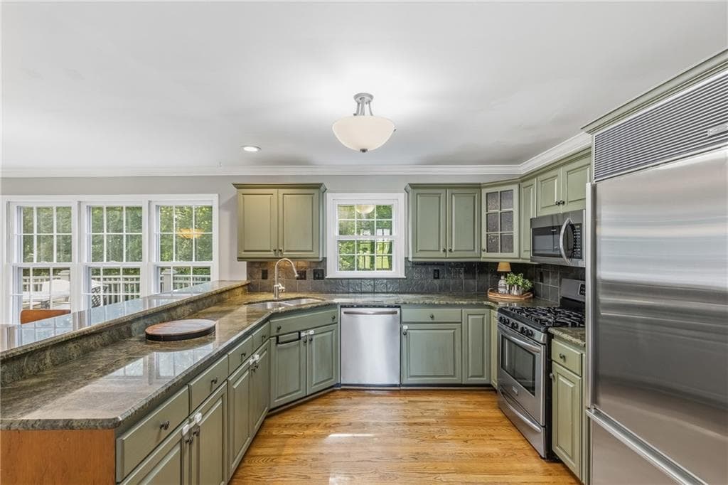 4 bedroom, 3 bathroom, 2,868 sq ft single family residence for sale at 4924 Marlos, Marietta, GA 30066 — photo 5