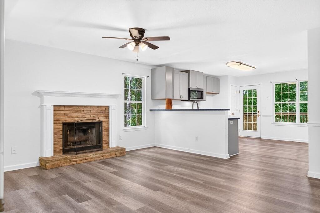 3 bedroom, 3 bathroom, 1,218 sq ft single family residence for sale at 365 Price Lane, Dahlonega, GA 30533 — photo 4