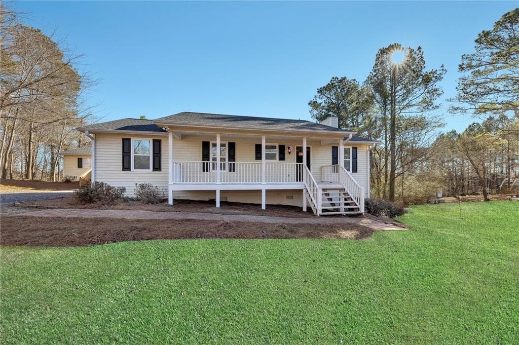 2 bedroom, 2 bathroom, 1,150 sq ft single family residence for rent at 1817A Hardman Lane, Woodstock, GA 30188 for $2,600 a month — photo 1 of 27