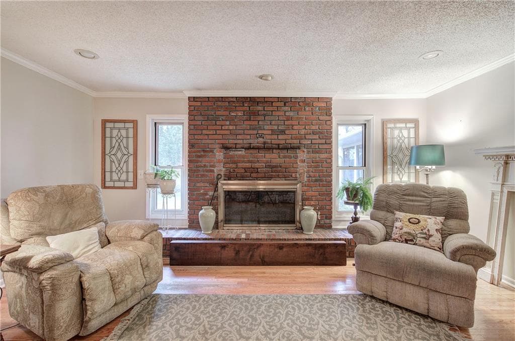 3 bedroom, 2 bathroom, 1,653 sq ft single family residence for sale at 27 Oakdale Drive, Cartersville, GA 30120 — photo 4