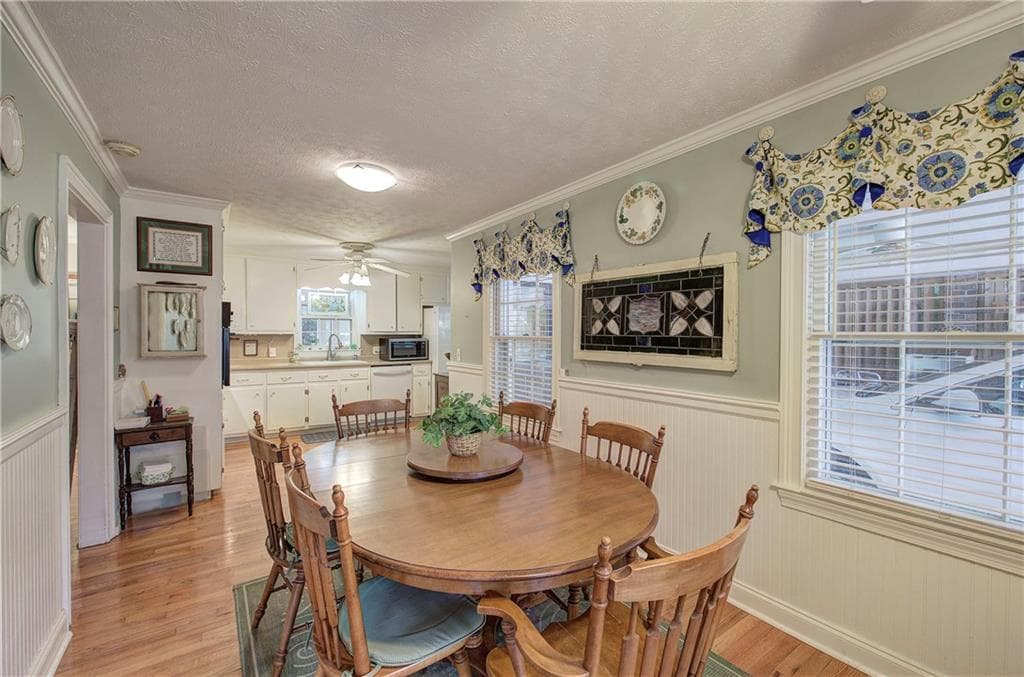 3 bedroom, 2 bathroom, 1,653 sq ft single family residence for sale at 27 Oakdale Drive, Cartersville, GA 30120 — photo 7