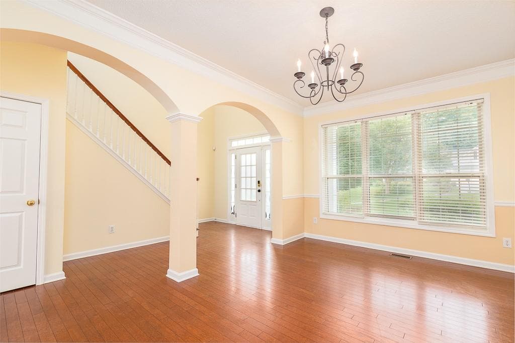 6 bedroom, 4 bathroom, 3,447 sq ft single family residence for sale at 5535 Sylvania Drive, Mableton, GA 30126 — photo 7