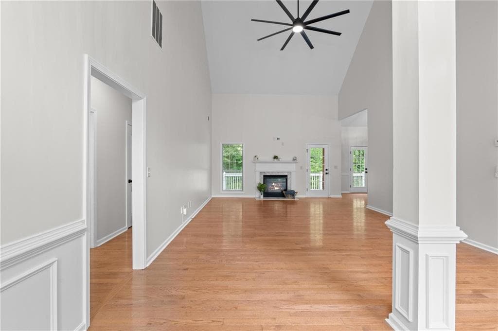 4 bedroom, 4 bathroom, 3,966 sq ft single family residence for sale at 1048 Crown River Parkway, Mcdonough, GA 30252 — photo 2