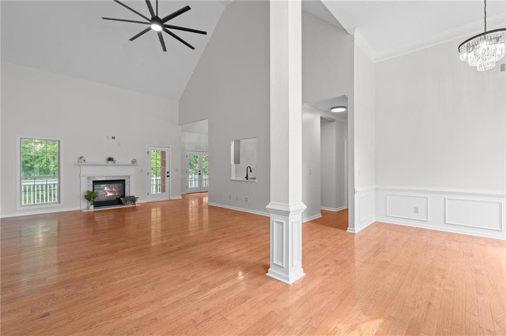 4 bedroom, 4 bathroom, 3,966 sq ft single family residence for sale at 1048 Crown River Parkway, Mcdonough, GA 30252 — photo 3