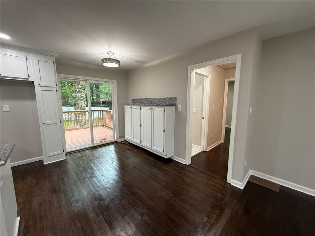 3 bedroom, 2 bathroom, 1,280 sq ft single family residence under contract at 2943 Westbury Drive, Decatur, GA 30033 — photo 8